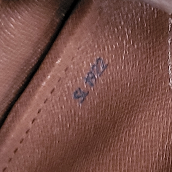 LOUIS VUITTONCartouchiere GM Monogram Crossbody Bag..Authentic.. - Picture 10 of 16